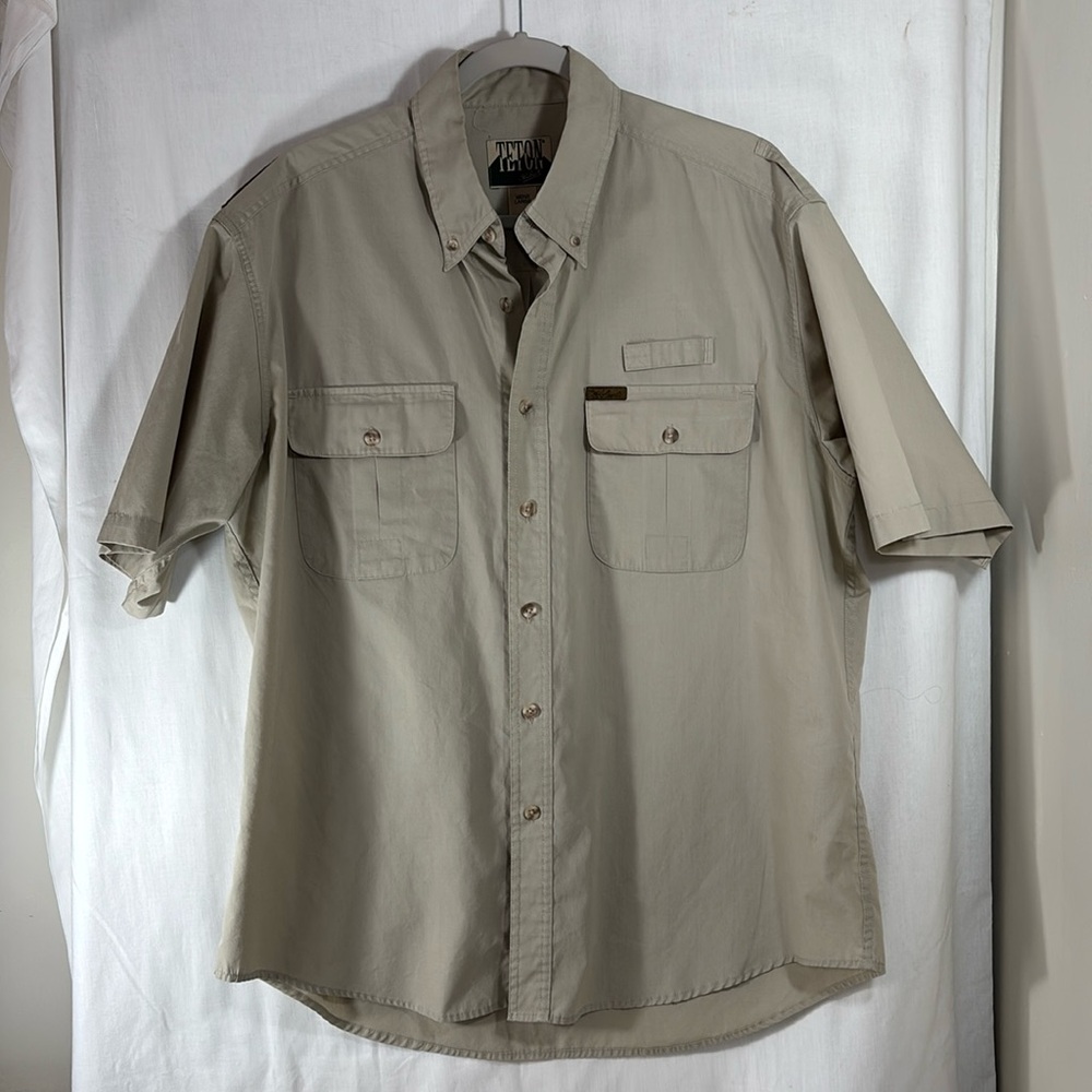 Teton by Woolrich,Sz L, Tan Collared Short Sleeve Shirt, Button Down